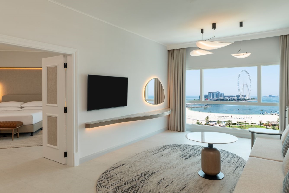 Пятизвёздочный курорт Sheraton Jumeirah Beach: уютные номера, гольф-клуб и Персидский залив. Глянцевый журнал Redesign (Редизайн). www.redesign-home.ru