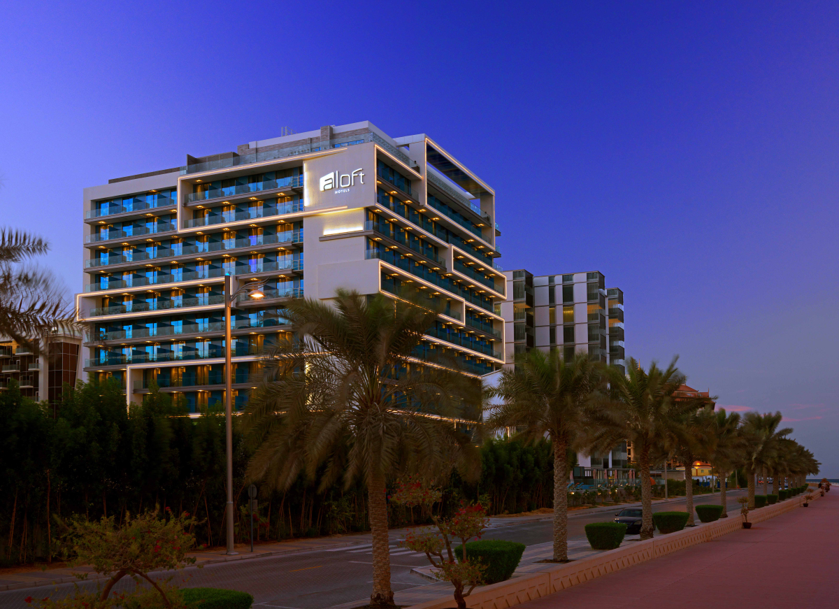 Буквально всё про отель Aloft Palm Jumeirah. Новая эстетика отдыха в ритме Дубая. Глянцевый журнал Redesign (Редизайн). www.redesign-home.ru