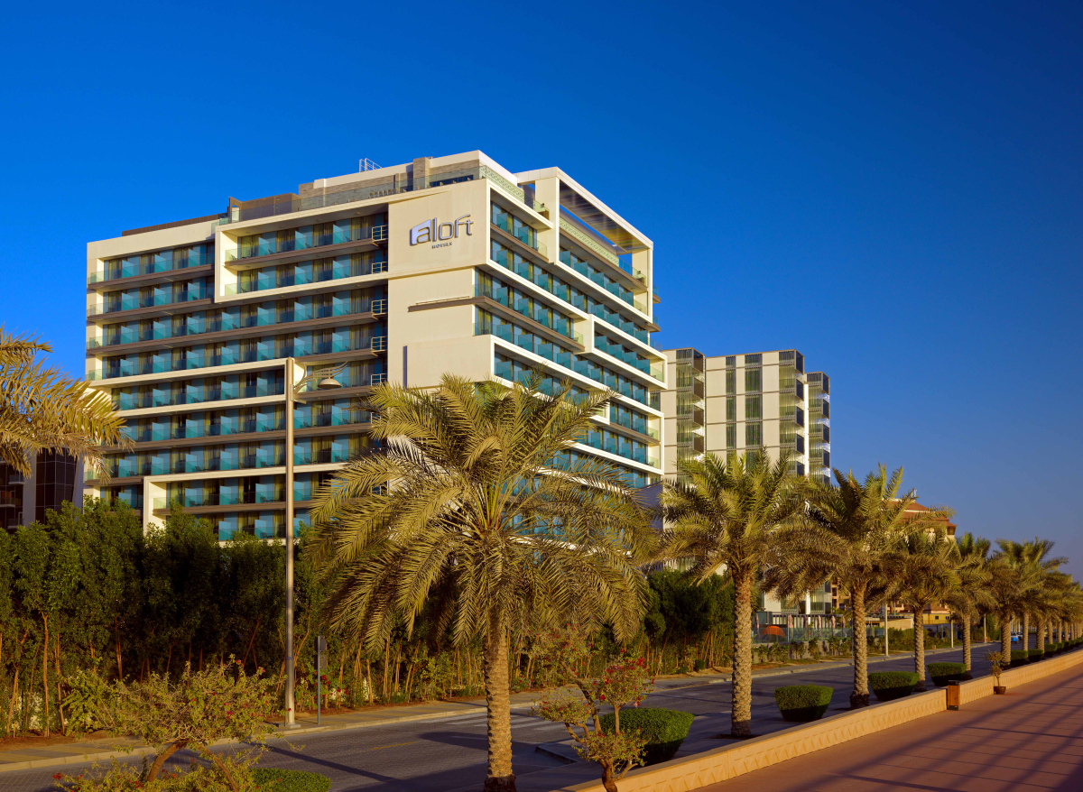 Буквально всё про отель Aloft Palm Jumeirah. Новая эстетика отдыха в ритме Дубая. Глянцевый журнал Redesign (Редизайн). www.redesign-home.ru